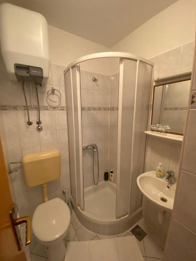 Apartments Zlosilo โอราซัซ ภายนอก รูปภาพ
